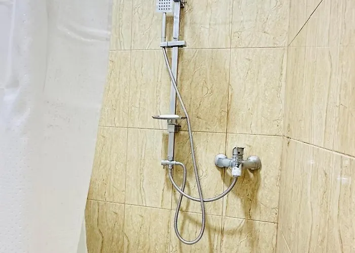 Pazari I Ri, Quiet And Stay, Self Check-in